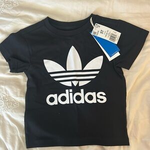 Adidas Trefoil tee unisex size 5T BNWT